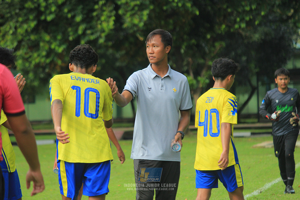 ijl u14 100126 wins soccer school vs brazillian soccer school lfa
