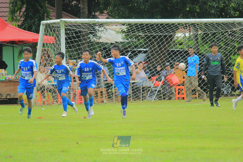 ijl u14 100126 wins soccer school vs brazillian soccer school lfa