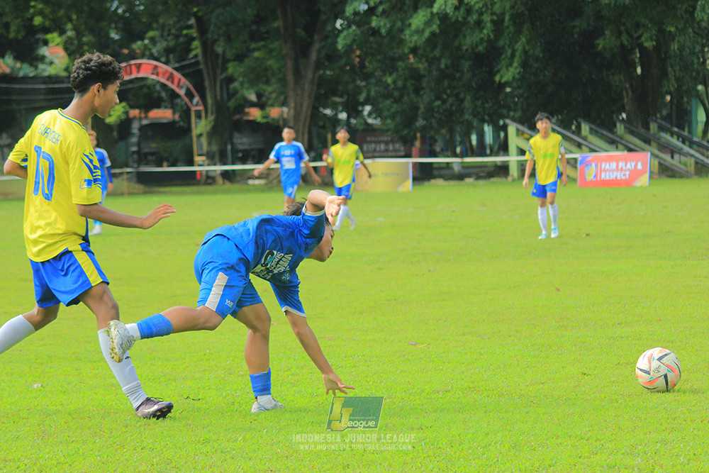 ijl u14 100126 wins soccer school vs brazillian soccer school lfa