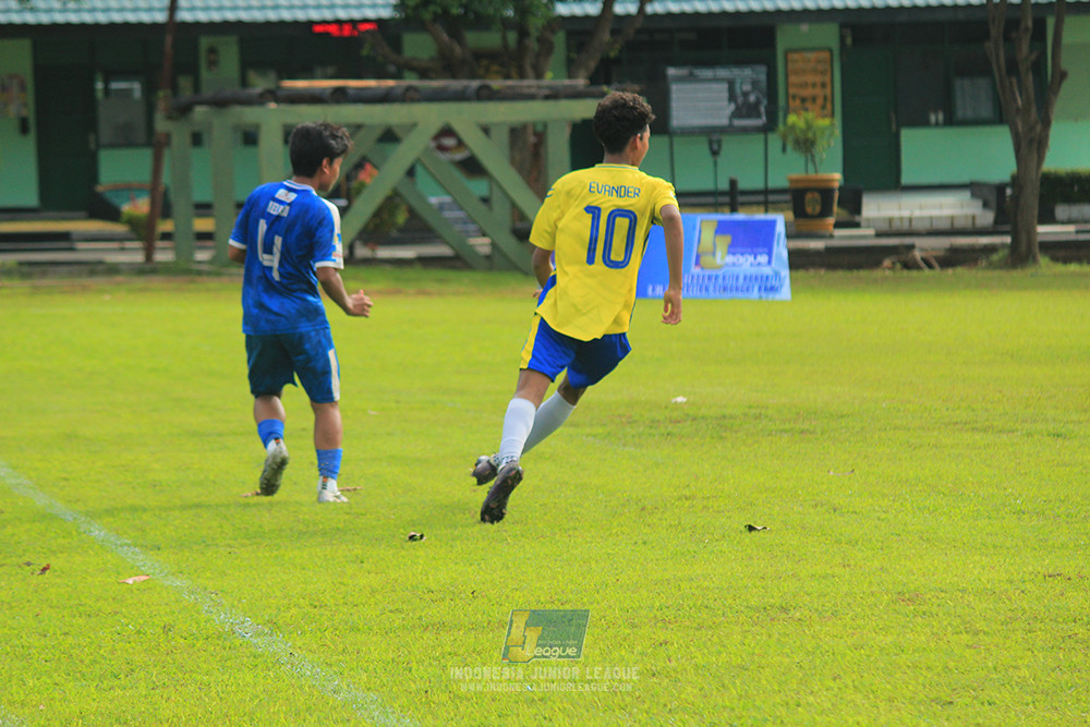 ijl u14 100126 wins soccer school vs brazillian soccer school lfa