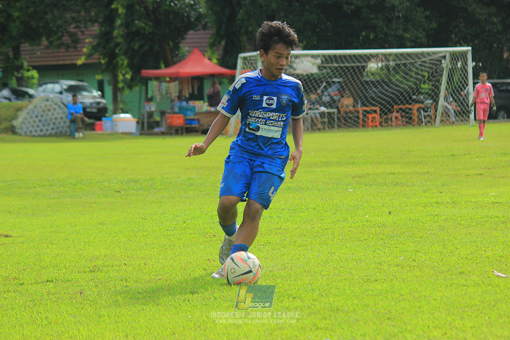 ijl u14 100126 wins soccer school vs brazillian soccer school lfa