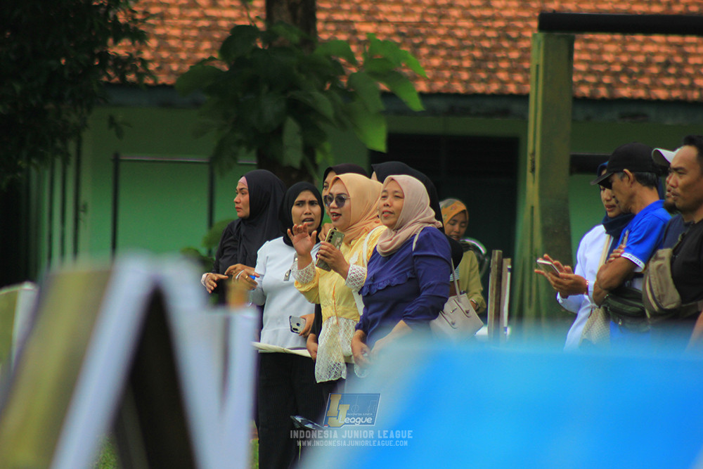 ijl u14 100126 wins soccer school vs brazillian soccer school lfa