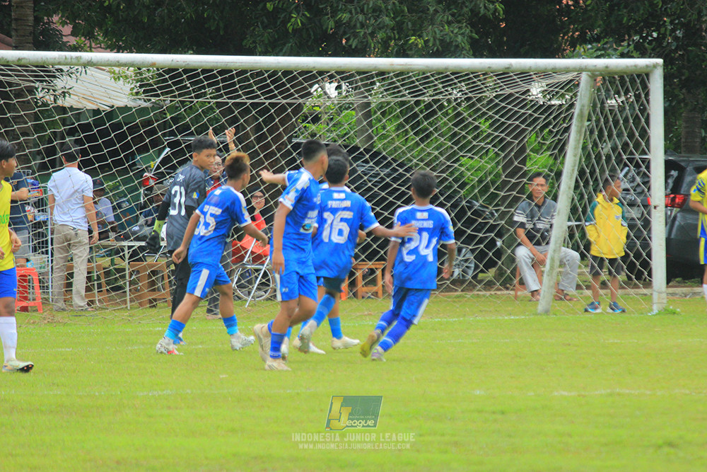 ijl u14 100126 wins soccer school vs brazillian soccer school lfa