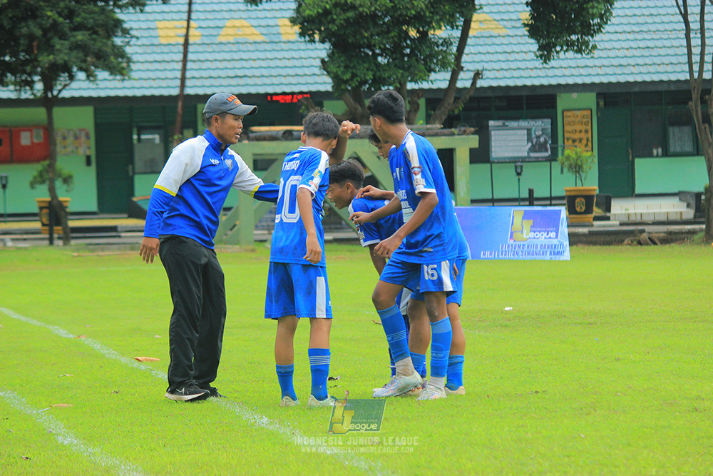 ijl u14 100126 wins soccer school vs brazillian soccer school lfa