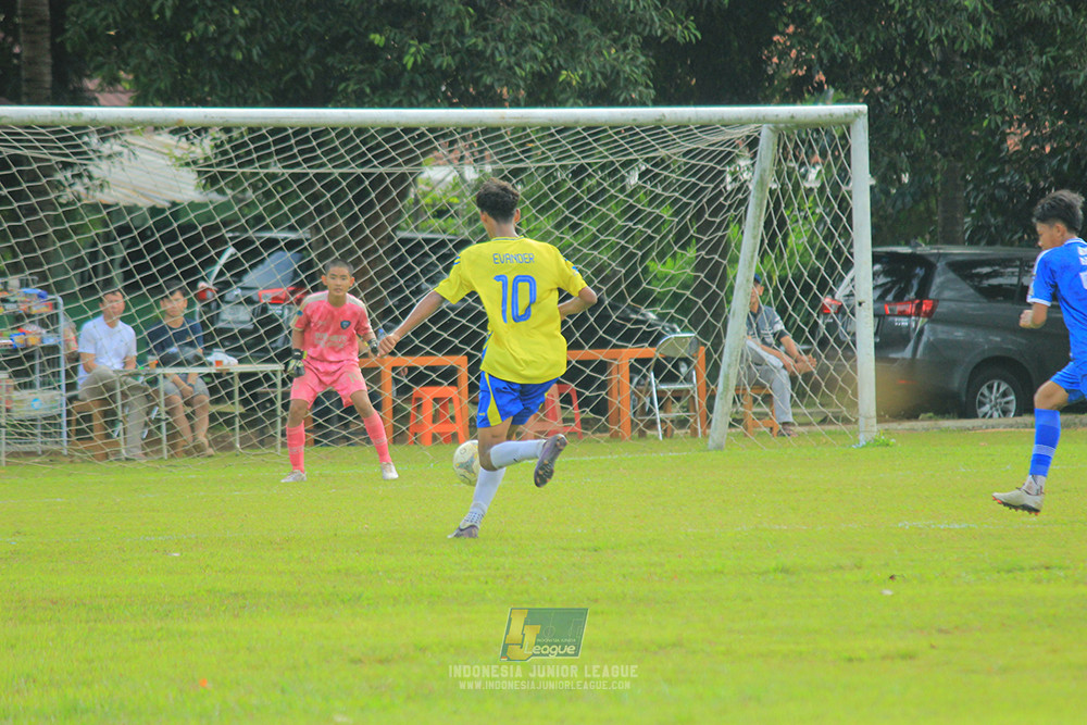 ijl u14 100126 wins soccer school vs brazillian soccer school lfa