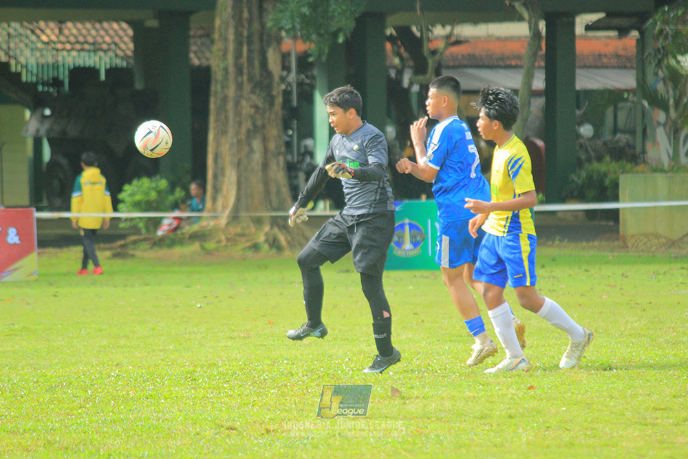 ijl u14 100126 wins soccer school vs brazillian soccer school lfa