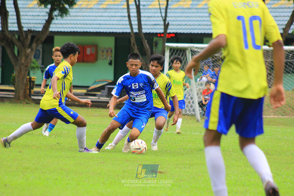 ijl u14 100126 wins soccer school vs brazillian soccer school lfa