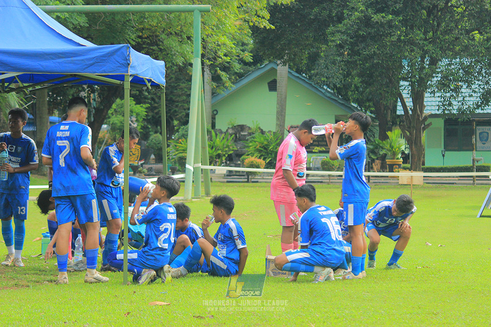 ijl u14 100126 wins soccer school vs brazillian soccer school lfa