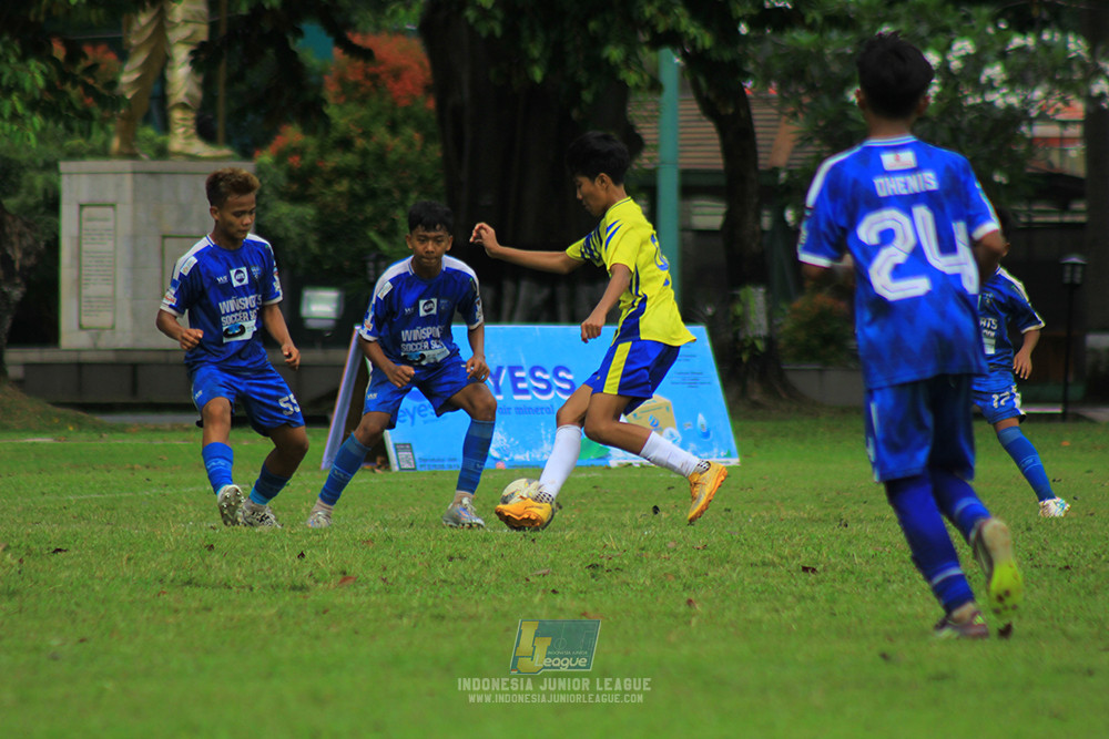 ijl u14 100126 wins soccer school vs brazillian soccer school lfa