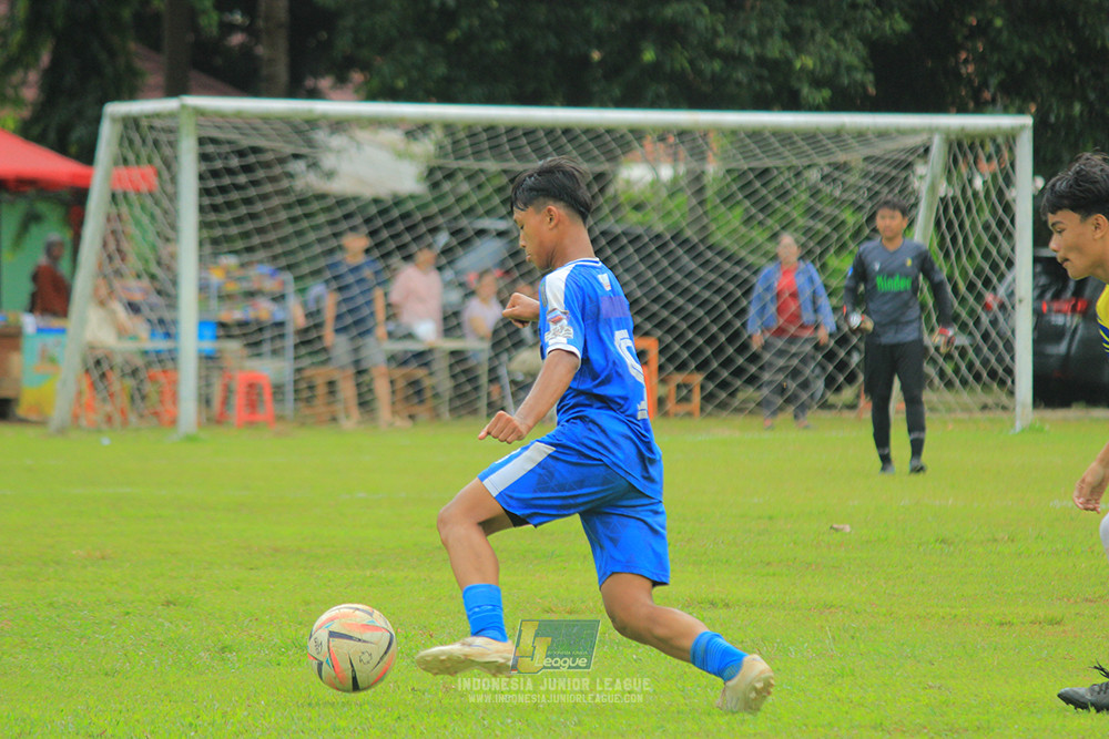 ijl u14 100126 wins soccer school vs brazillian soccer school lfa