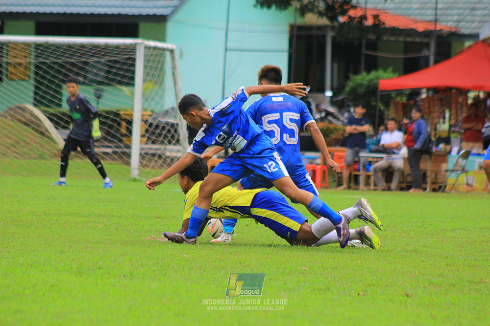 ijl u14 100126 wins soccer school vs brazillian soccer school lfa