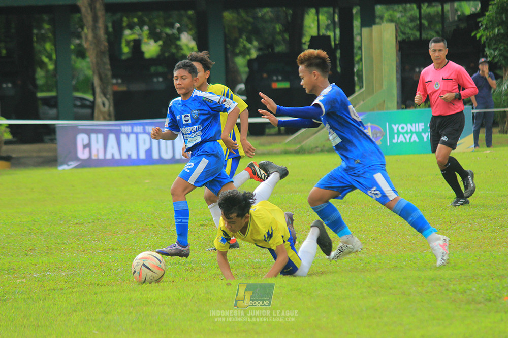 ijl u14 100126 wins soccer school vs brazillian soccer school lfa