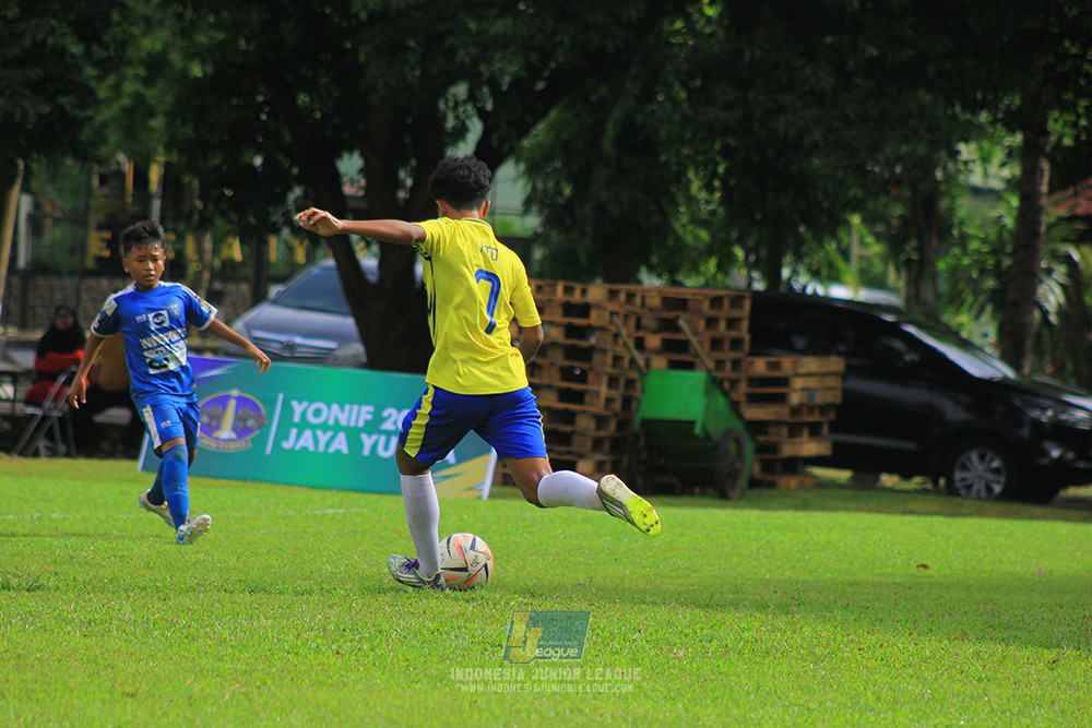 ijl u14 100126 wins soccer school vs brazillian soccer school lfa
