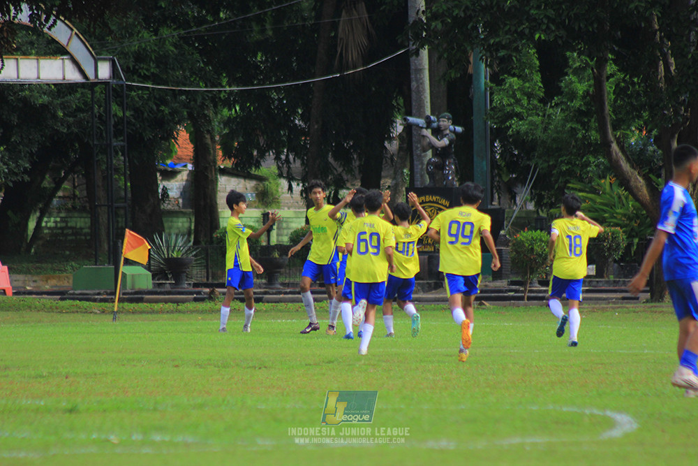 ijl u14 100126 wins soccer school vs brazillian soccer school lfa