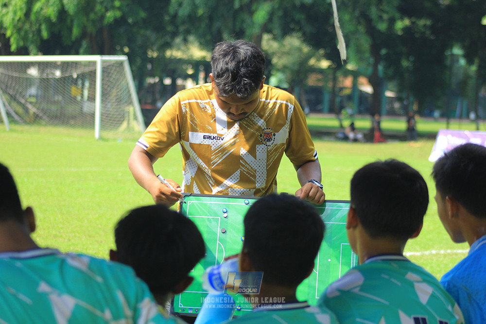 ijl u14 111025 endang witarsa fc vs pulomas fc