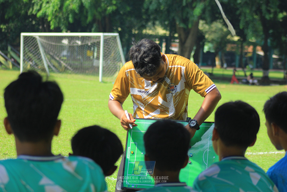 ijl u14 111025 endang witarsa fc vs pulomas fc