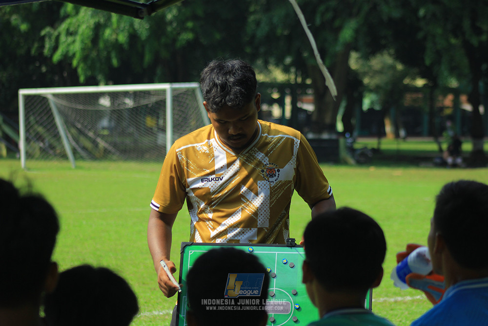ijl u14 111025 endang witarsa fc vs pulomas fc