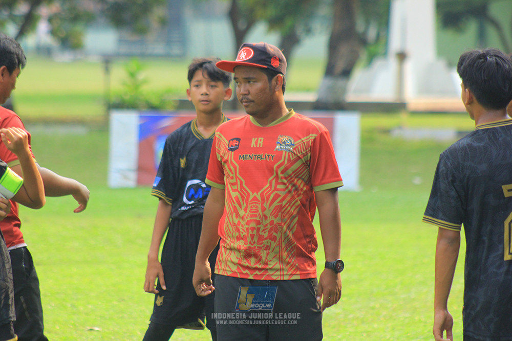 ijl u14 111025 indonesia muda utara vs metra muda soccer school