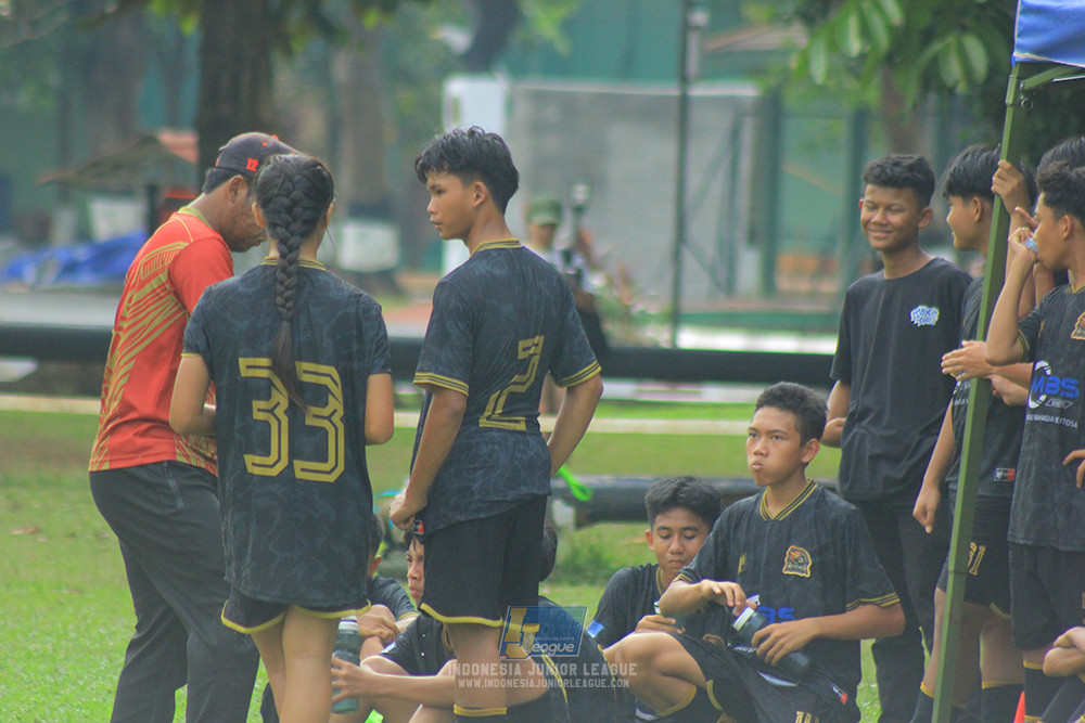 ijl u14 111025 indonesia muda utara vs metra muda soccer school
