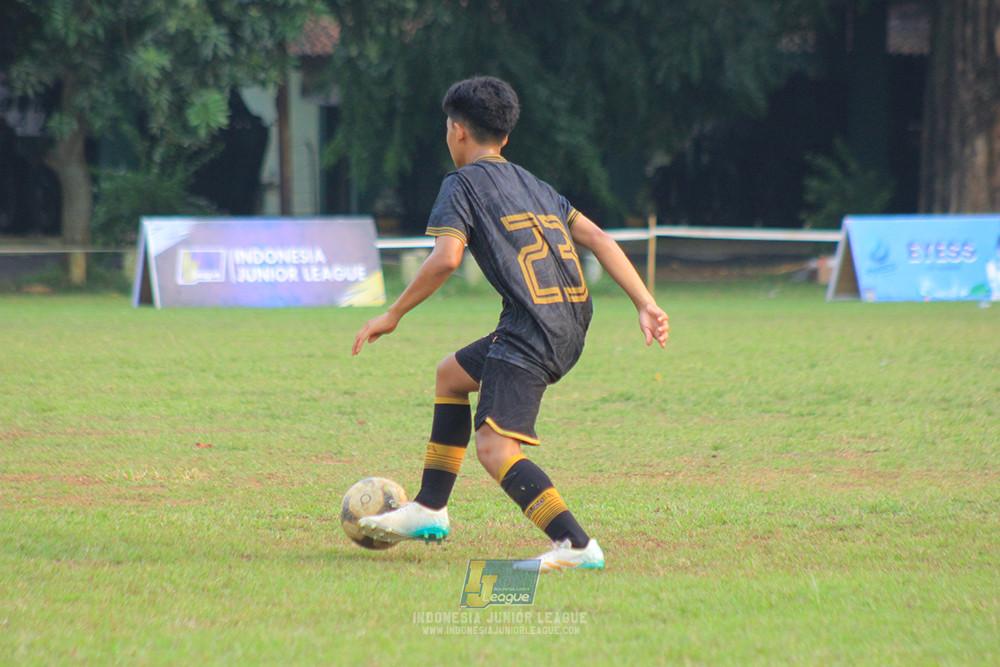 ijl u14 111025 indonesia muda utara vs metra muda soccer school