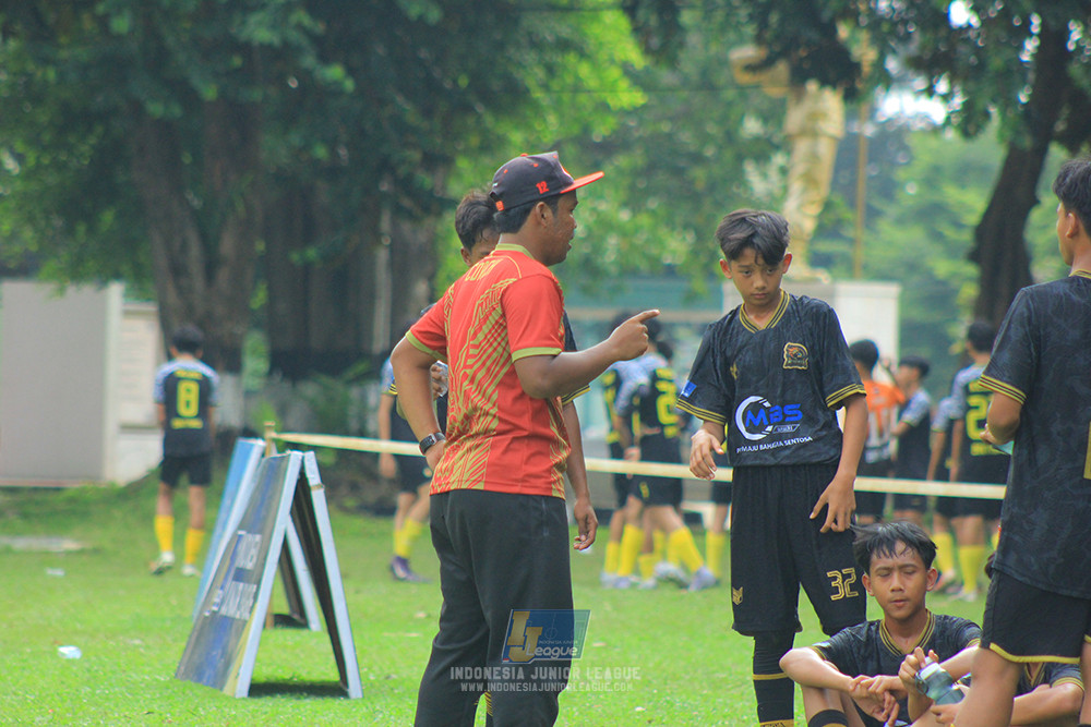 ijl u14 111025 indonesia muda utara vs metra muda soccer school