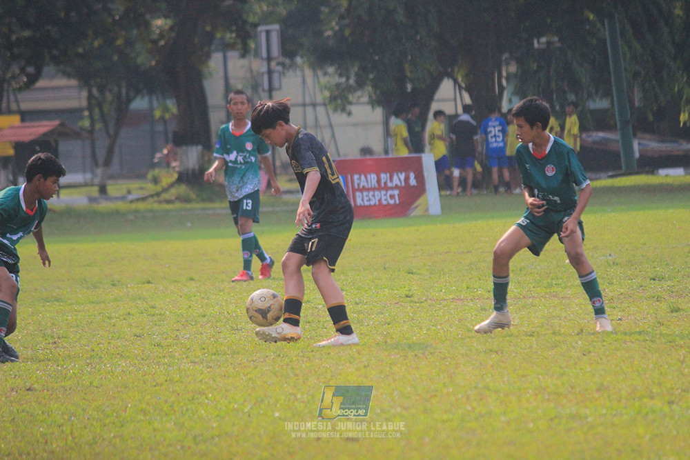 ijl u14 111025 indonesia muda utara vs metra muda soccer school
