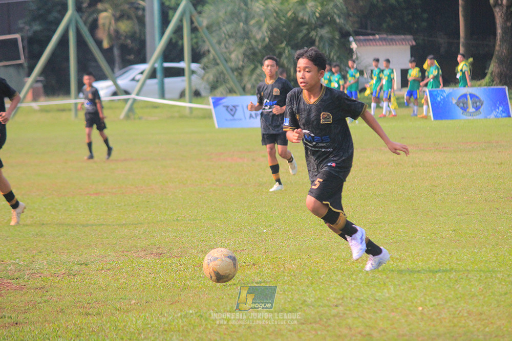 ijl u14 111025 indonesia muda utara vs metra muda soccer school