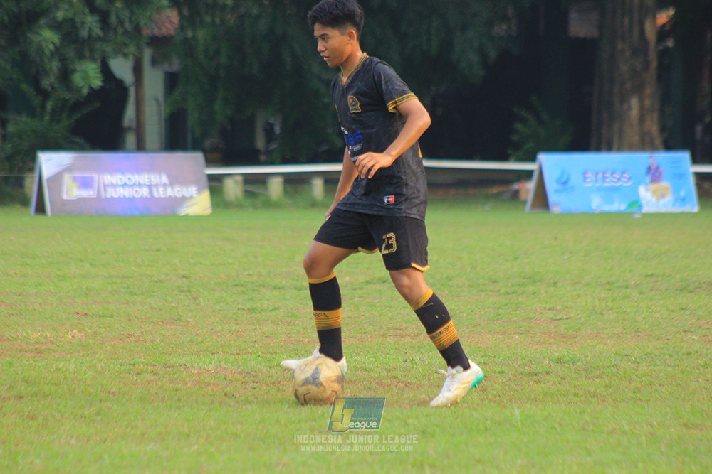 ijl u14 111025 indonesia muda utara vs metra muda soccer school
