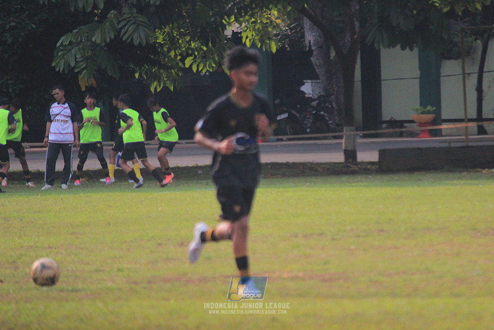 ijl u14 111025 indonesia muda utara vs metra muda soccer school