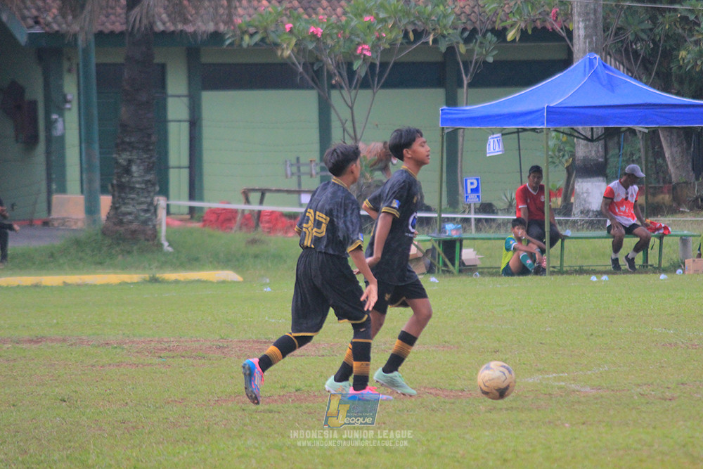 ijl u14 111025 indonesia muda utara vs metra muda soccer school