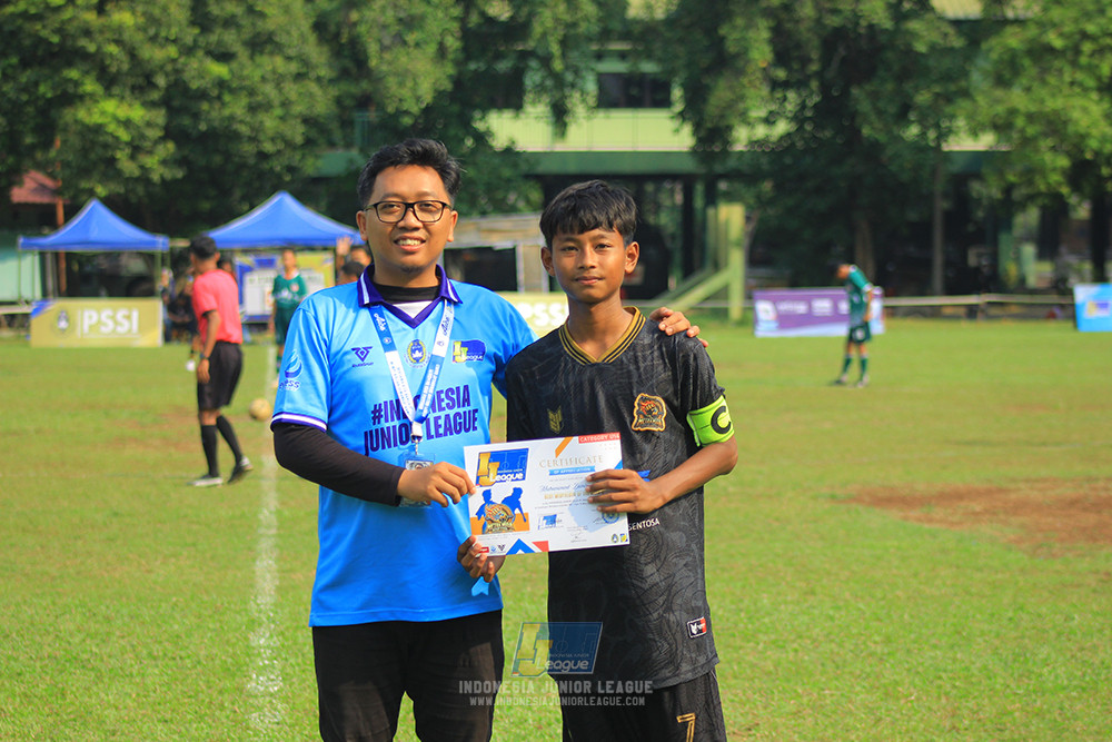 ijl u14 111025 indonesia muda utara vs metra muda soccer school