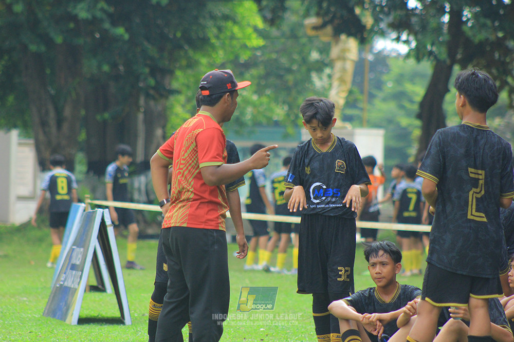 ijl u14 111025 indonesia muda utara vs metra muda soccer school