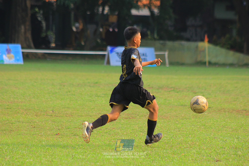 ijl u14 111025 indonesia muda utara vs metra muda soccer school