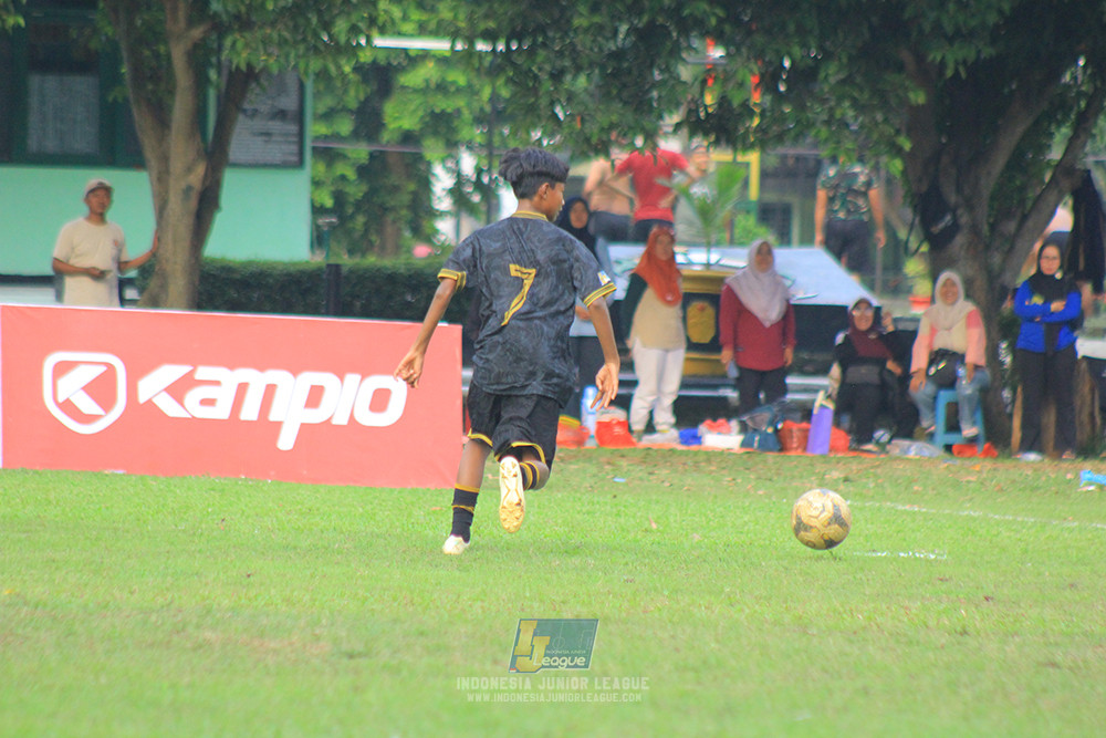 ijl u14 111025 indonesia muda utara vs metra muda soccer school