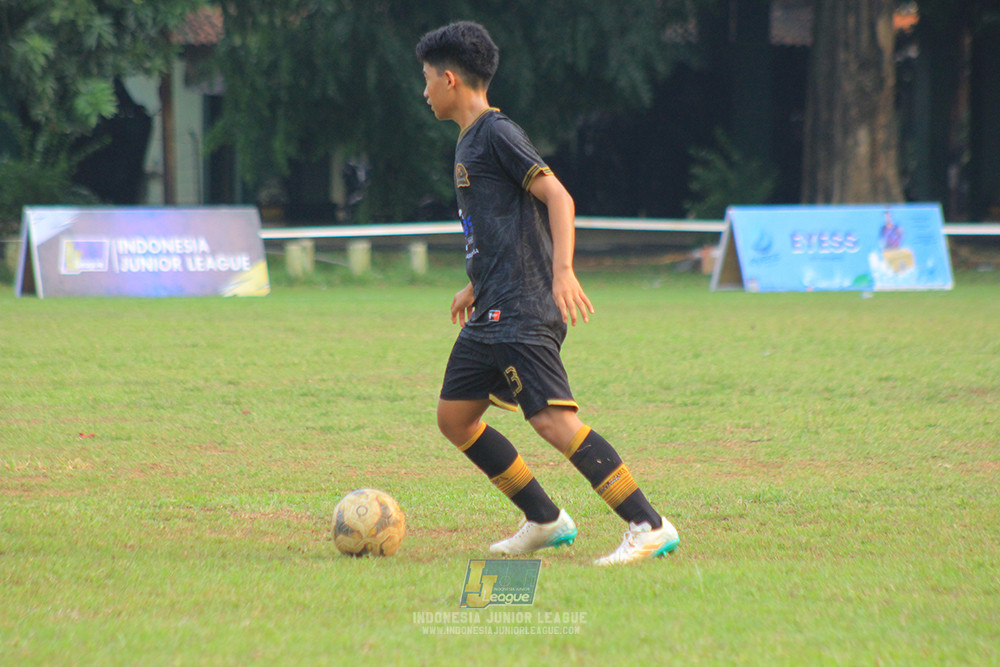 ijl u14 111025 indonesia muda utara vs metra muda soccer school
