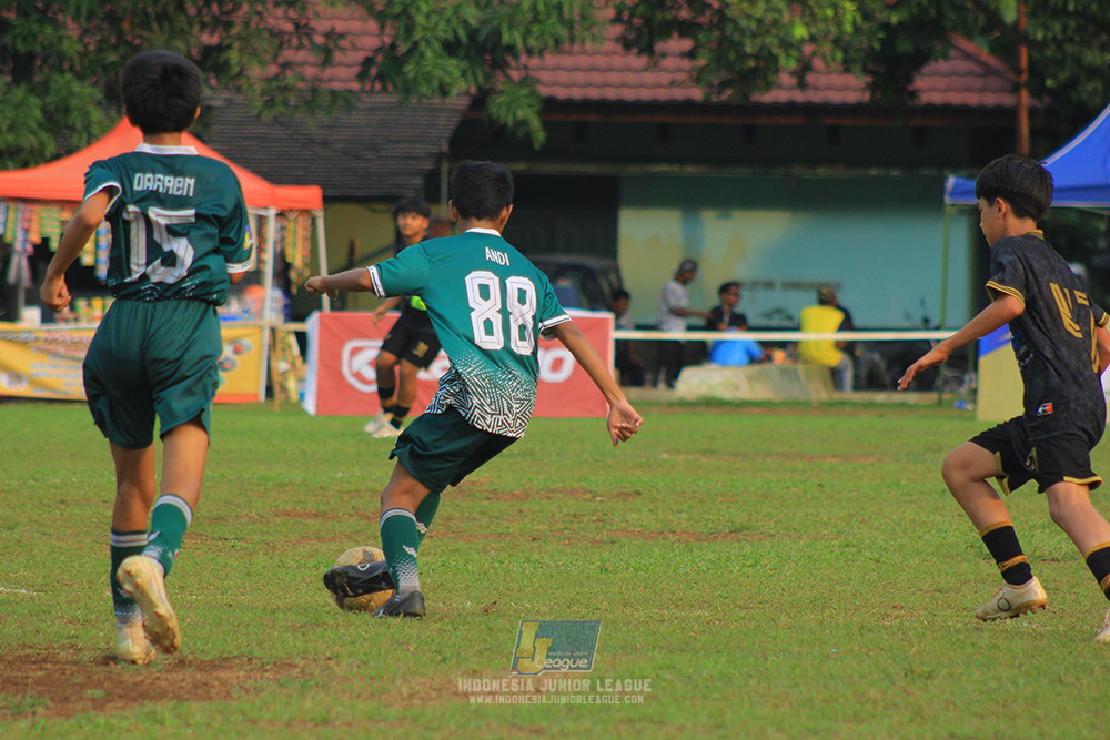 ijl u14 111025 indonesia muda utara vs metra muda soccer school