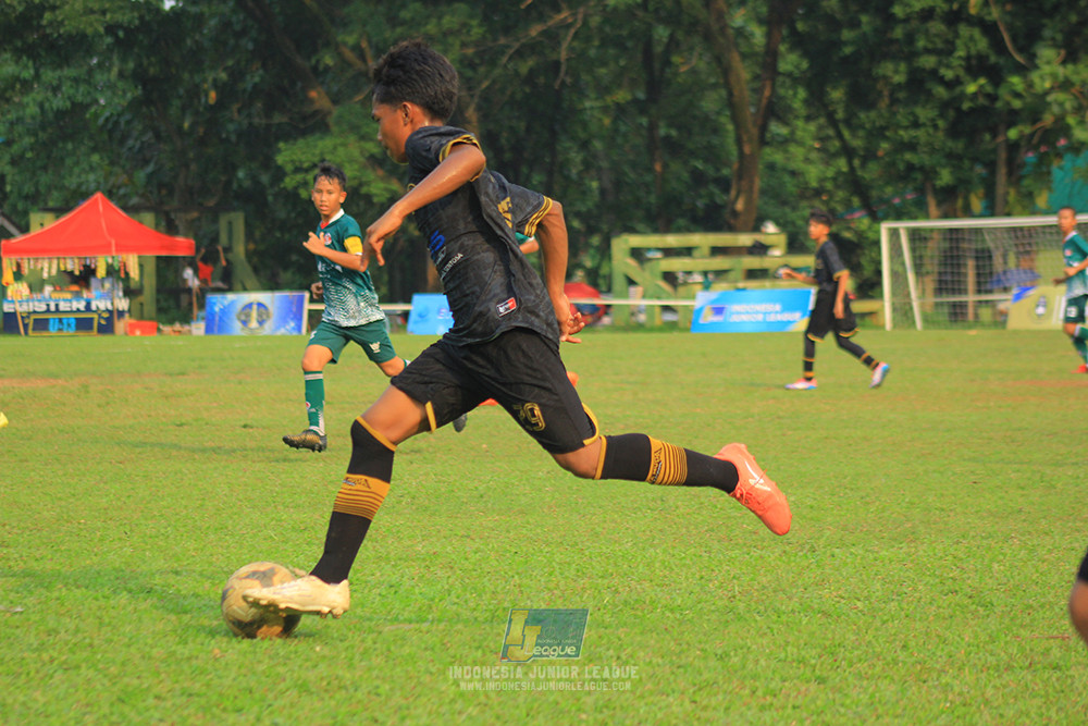 ijl u14 111025 indonesia muda utara vs metra muda soccer school