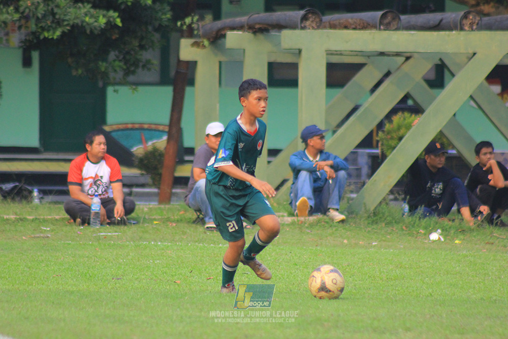 ijl u14 111025 indonesia muda utara vs metra muda soccer school