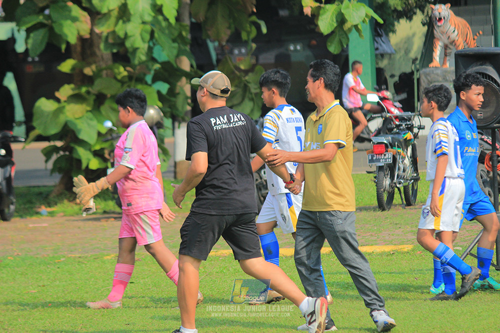 ijl u14 111025 pam jaya fa vs wins soccer school