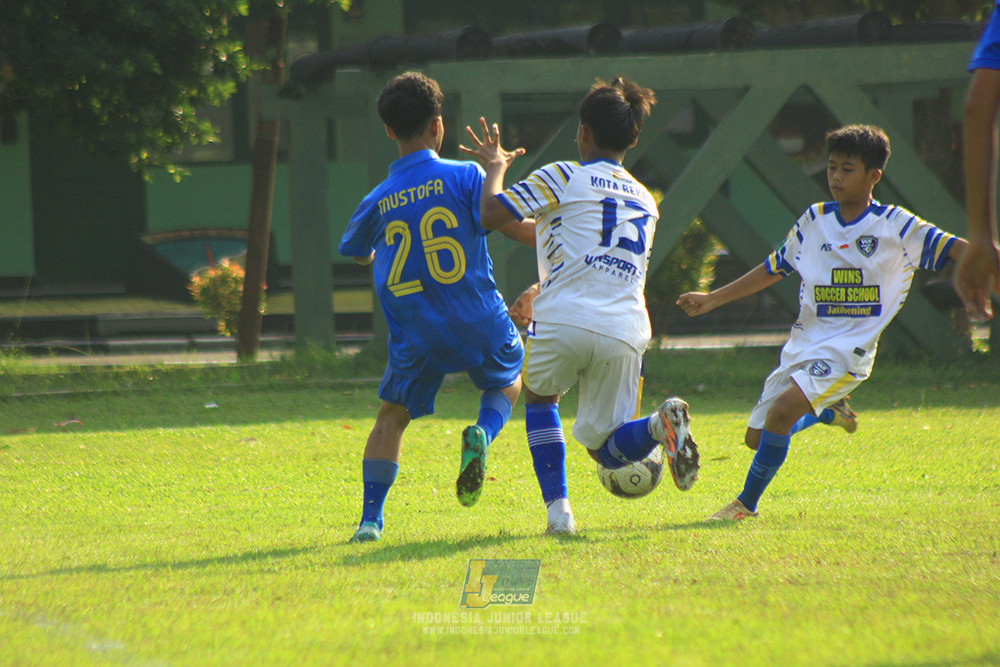 ijl u14 111025 pam jaya fa vs wins soccer school
