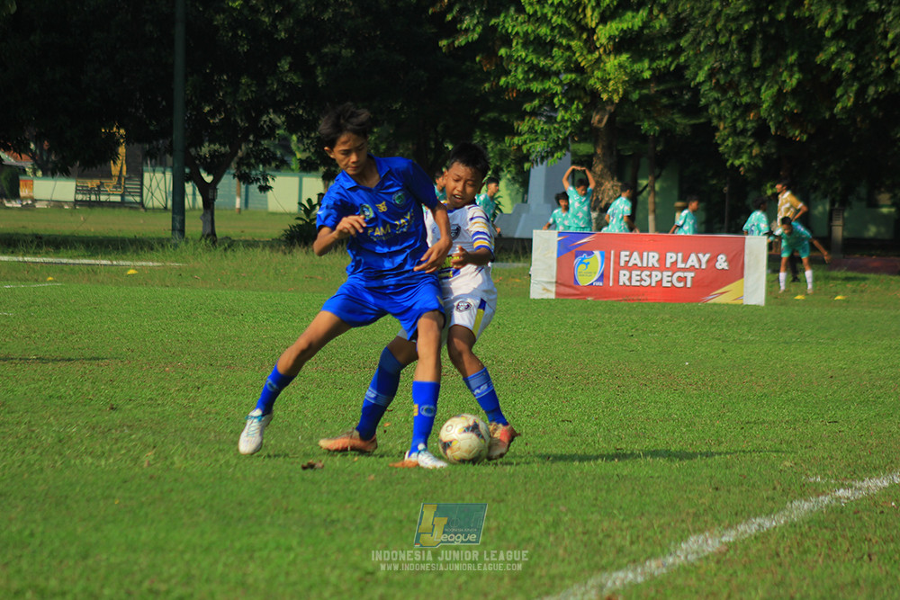 ijl u14 111025 pam jaya fa vs wins soccer school