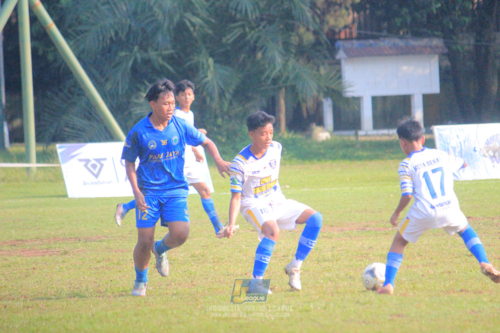 ijl u14 111025 pam jaya fa vs wins soccer school