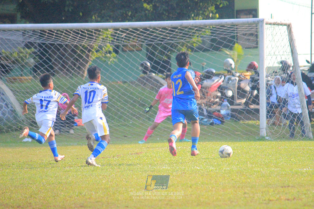 ijl u14 111025 pam jaya fa vs wins soccer school