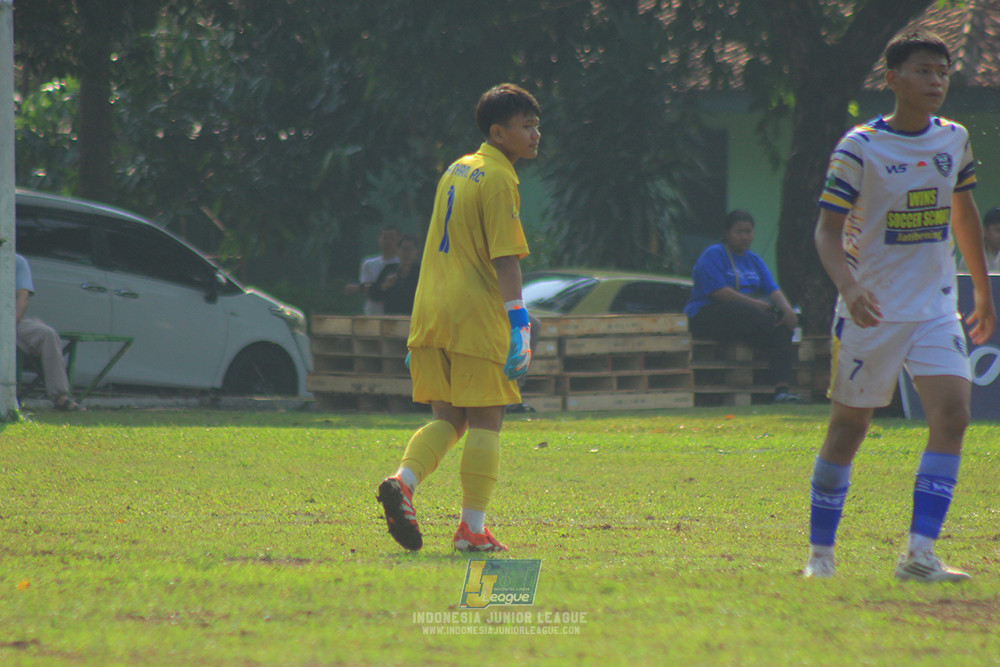 ijl u14 111025 pam jaya fa vs wins soccer school