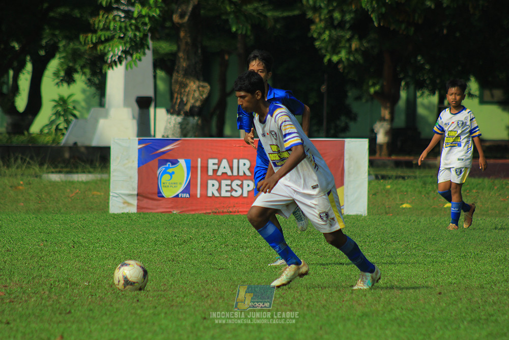 ijl u14 111025 pam jaya fa vs wins soccer school