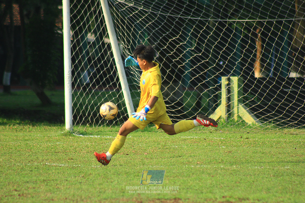 ijl u14 111025 pam jaya fa vs wins soccer school