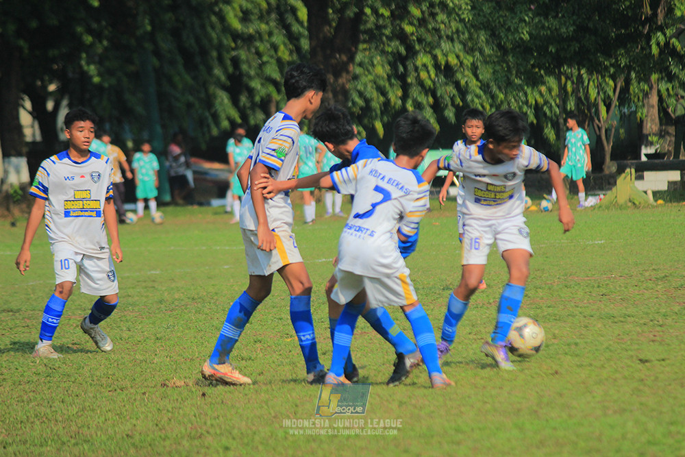 ijl u14 111025 pam jaya fa vs wins soccer school