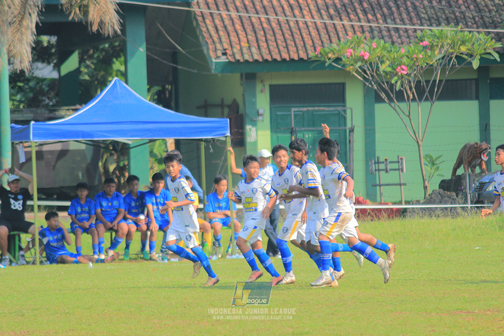 ijl u14 111025 pam jaya fa vs wins soccer school
