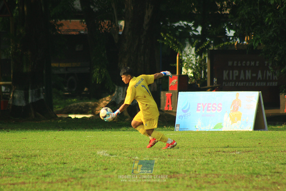ijl u14 111025 pam jaya fa vs wins soccer school