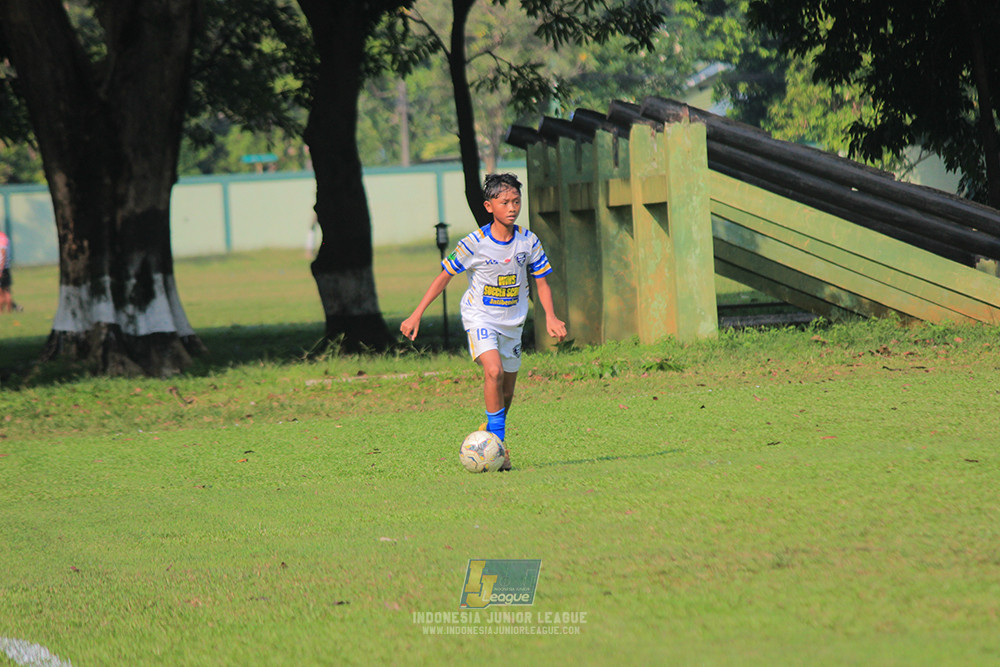 ijl u14 111025 pam jaya fa vs wins soccer school